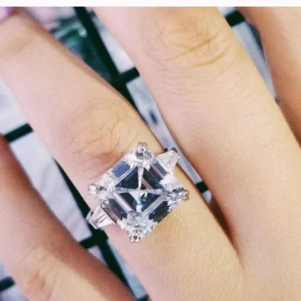 NEW Huge 9.5 Carat Asscher Diamond Wedding Ring - Picture 4 of 6